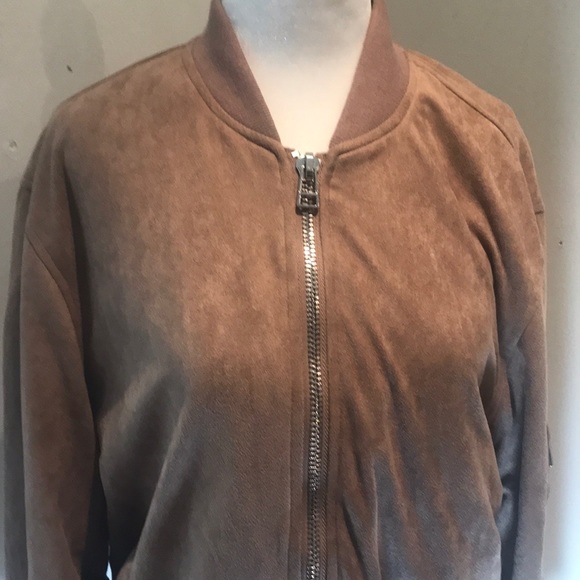 “FOREVER 21 MEN”  Faux Suede Bomber Jacket. - Picture 3 of 10